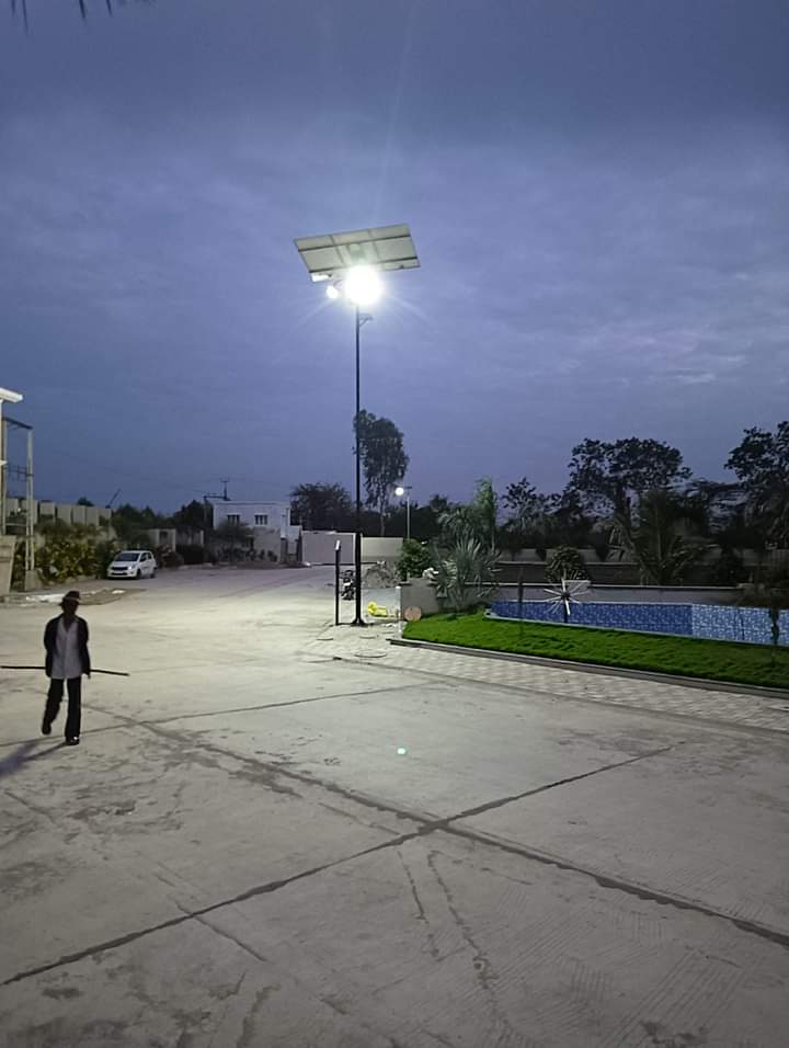 Solar High Mast Light of 60 Watt X 3